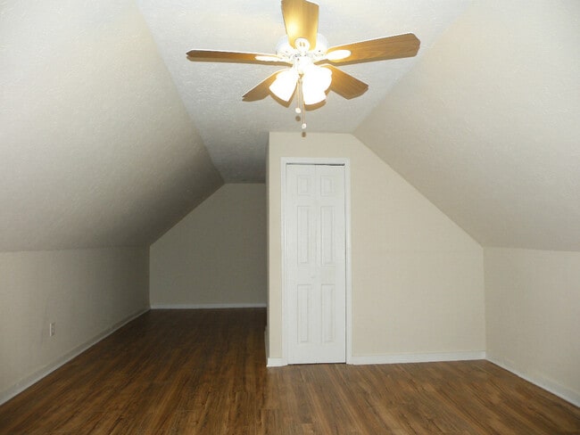 Building Photo - 3583 Chelton Rd