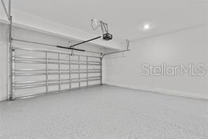 Building Photo - 323 Nine Iron Dr