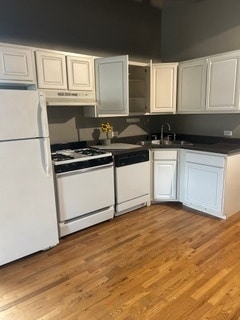 Building Photo - 2046 W Grand Ave