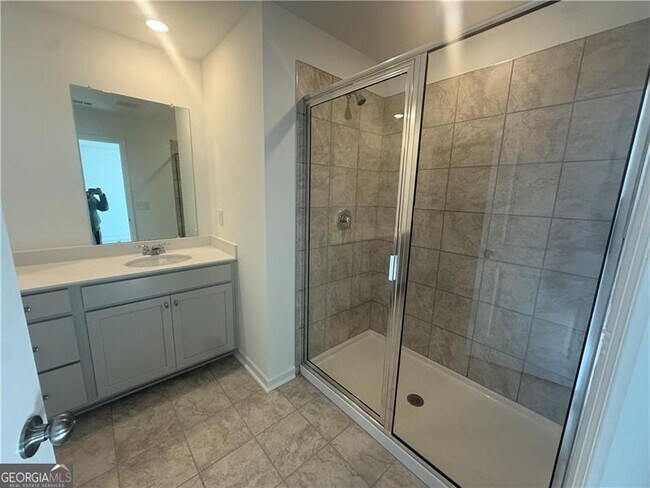 Building Photo - 6204 Kenbrook Dr