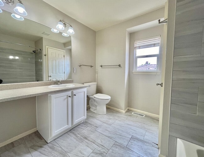 Building Photo - 11578 Fenwick Cir