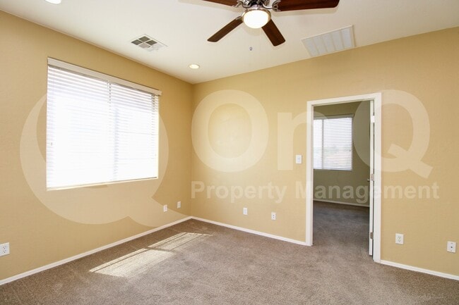 Building Photo - 3074 S Southwind Dr