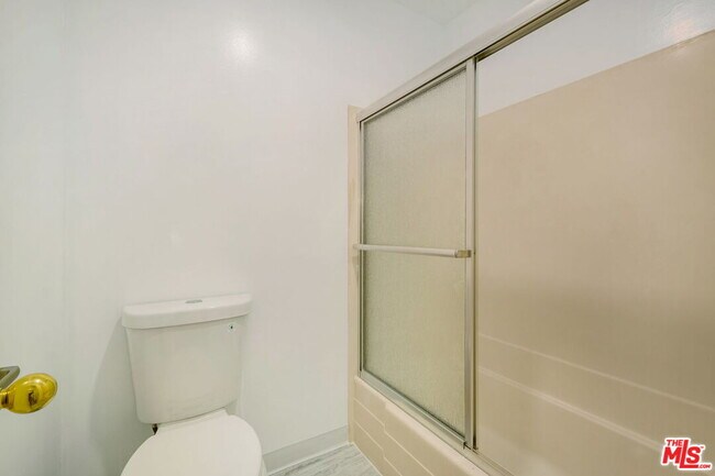 Building Photo - 7742 Redlands St