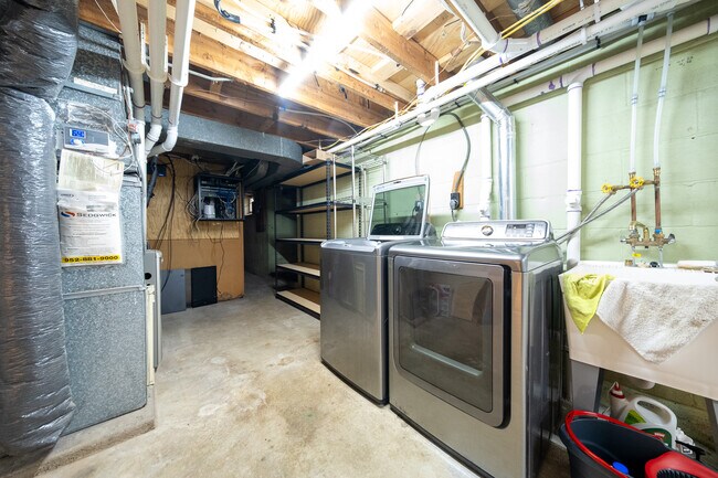 Building Photo - 7745 Vincent Ave S