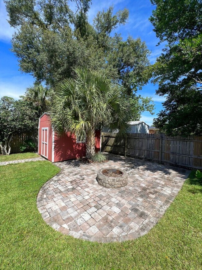 Building Photo - Splendid 3 Bed/2 Bath Home in North Pensacola