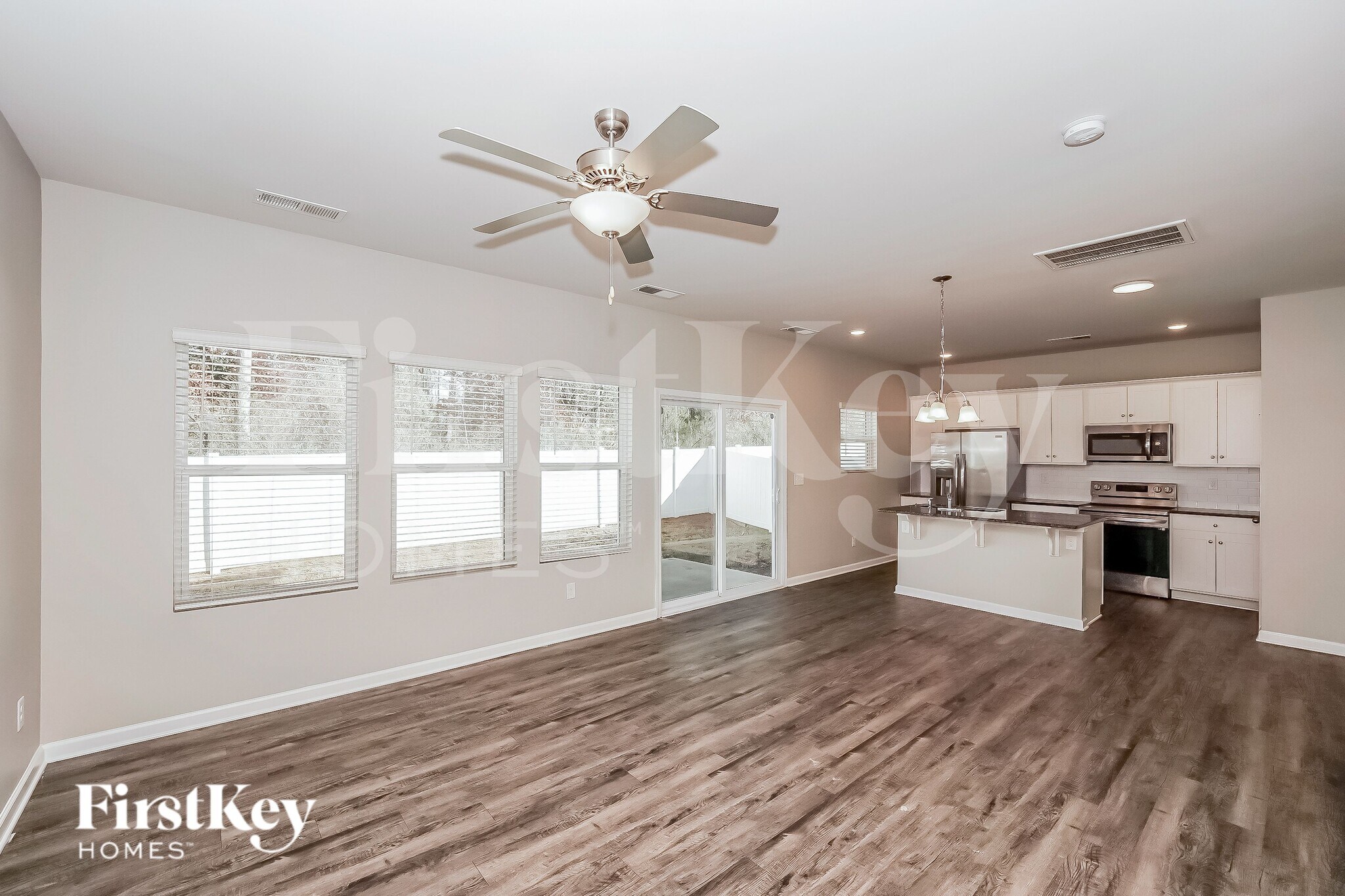 Building Photo - 3302 Newell Vlg Dr