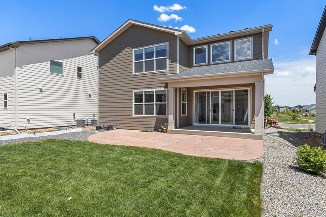 Building Photo - Beautiful 3 Bedroom 2 1/2 Bath Single Family Home