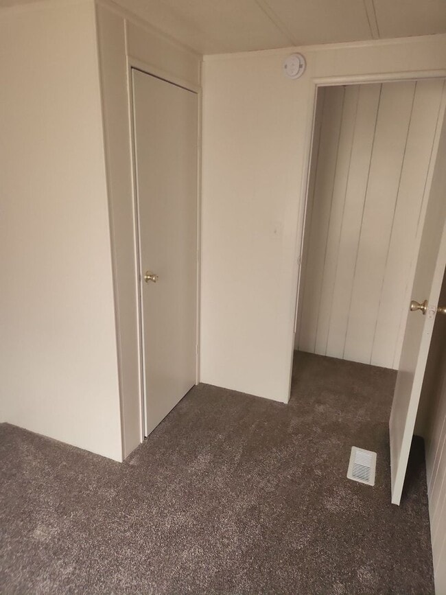 Building Photo - 3 Bedroom in Filer