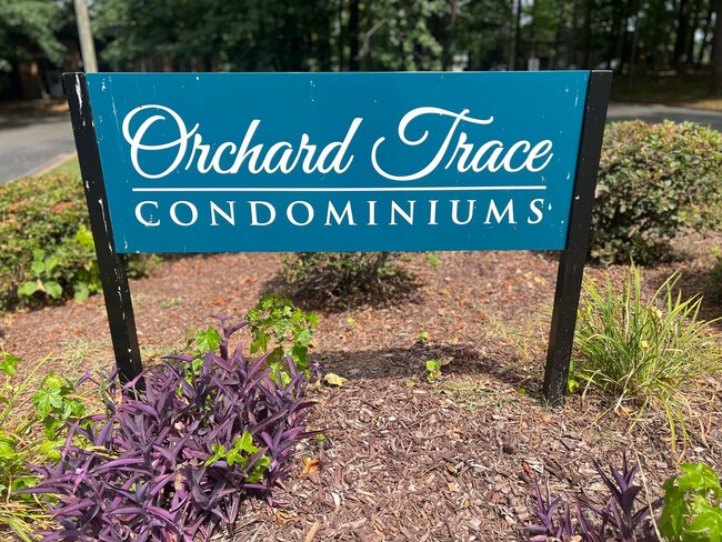 Building Photo - Modern Conveniences & Entertainment, All Within Your Reach.