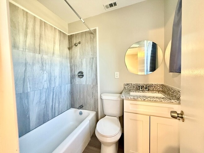 Building Photo - 303 Fiesta Ave