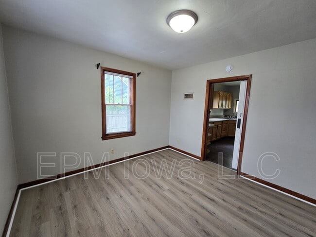 Building Photo - 1812 Logan Ave