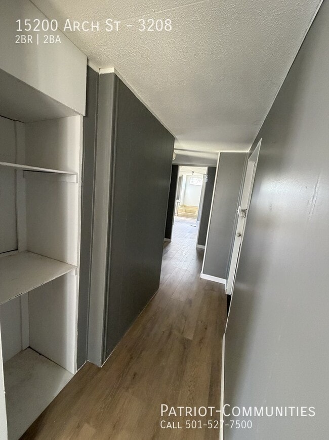 Building Photo - 15200 Arch St Pike