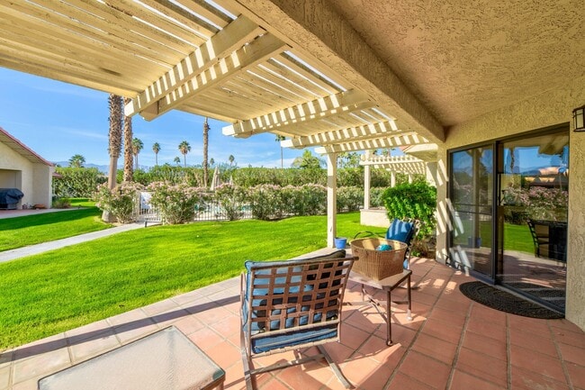 Building Photo - 42885 Scirocco Rd