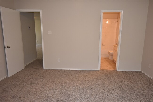 Building Photo - 17415 Wigeon Way Dr