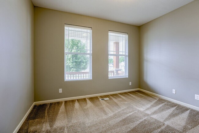 Building Photo - Spacious 4-Bedroom Near Lake Cunningham