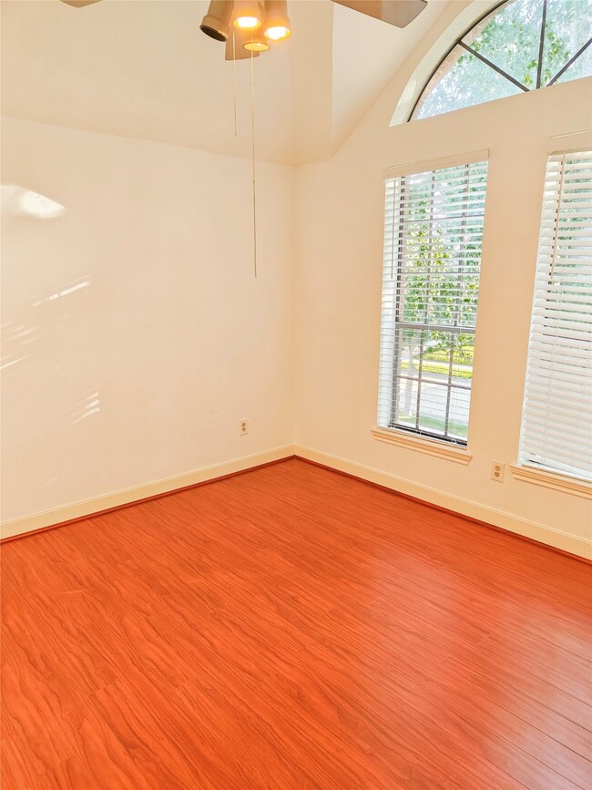 Building Photo - 3446 Mimosa Way