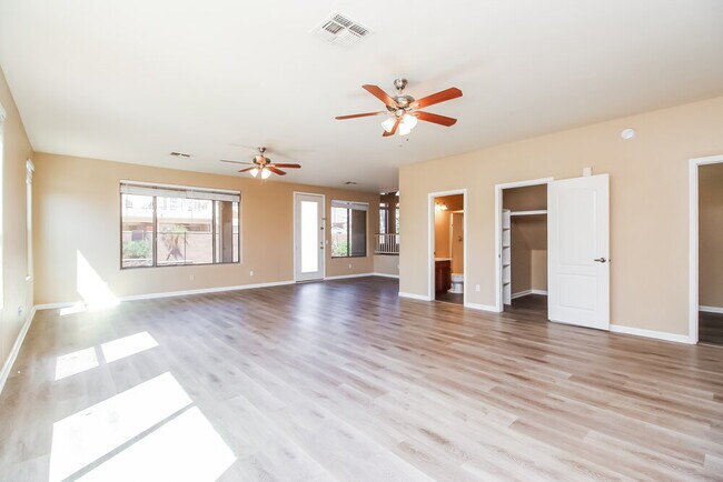 Building Photo - 1668 S Quartz St