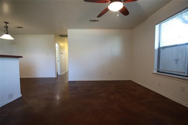 Building Photo - 8109 Doreen Ave