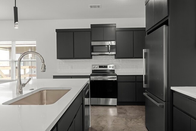 Primary Photo - 3011 Alpha Wolf Ct