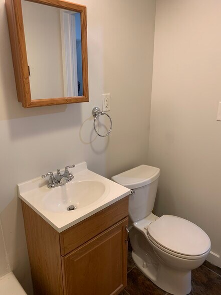 Bathroom - 281 Oak Dr