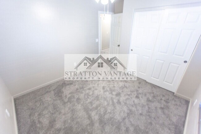 Building Photo - 10281 W Arvada Dr