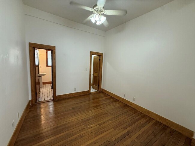 Building Photo - 459 Dauphin St