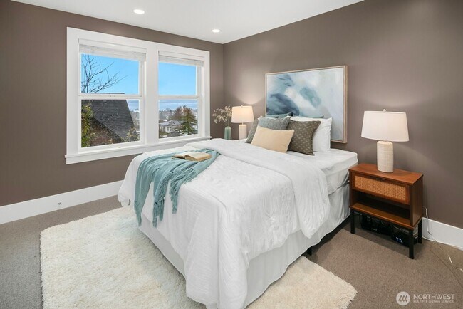 Building Photo - Light-Filled Magnolia Home with Spectacular Northwest Views