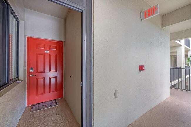 Building Photo - 7121 River Hammock Dr