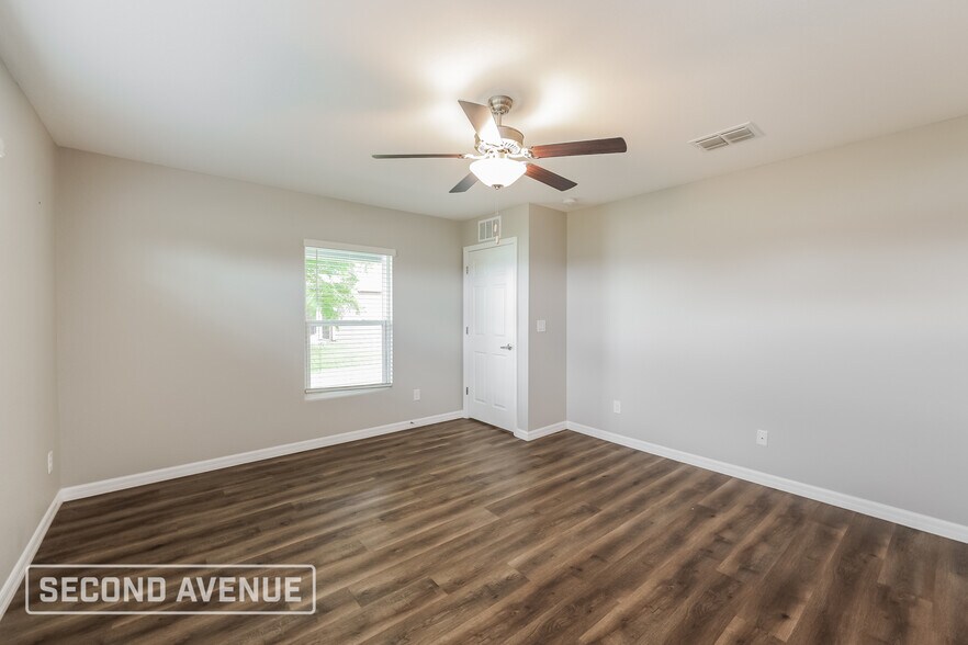 Building Photo - 1811 NW 15th Ave