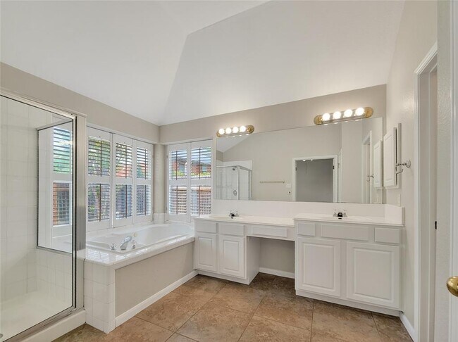 Building Photo - 13412 Equestrian Cove