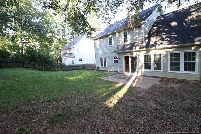 Building Photo - 211 Amberglow Pl