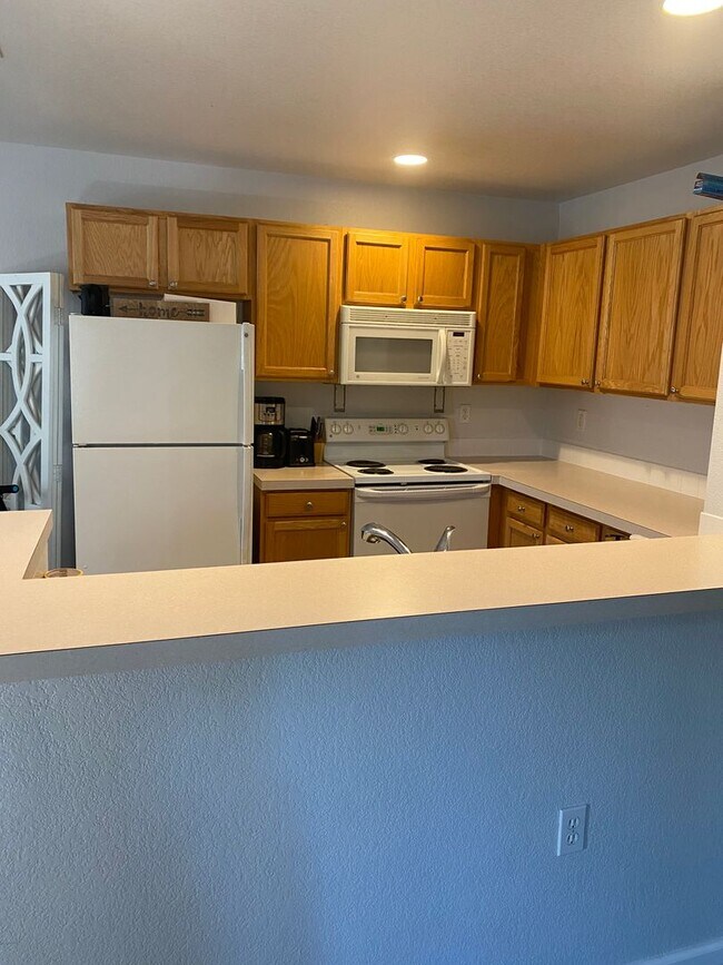 Building Photo - Beautiful 2 bedroom, 2 Bath Condo with 1 Car Detached Garage in Southwest Fort Collins, CO