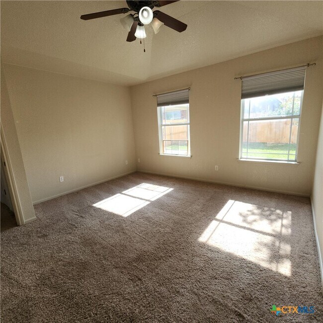 Building Photo - 3509 Lauren St