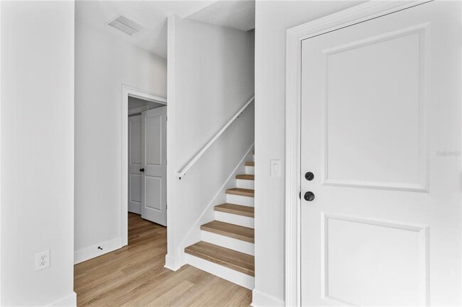 Building Photo - 1903 W Bristol Ave