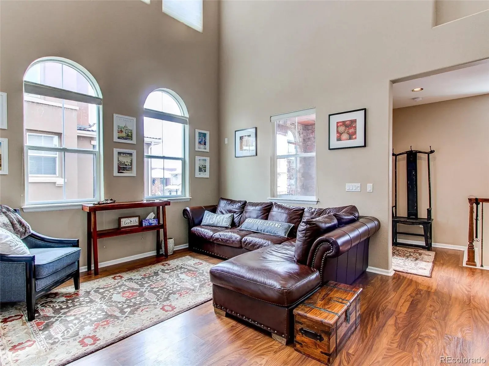 Building Photo - 9398 Loggia St