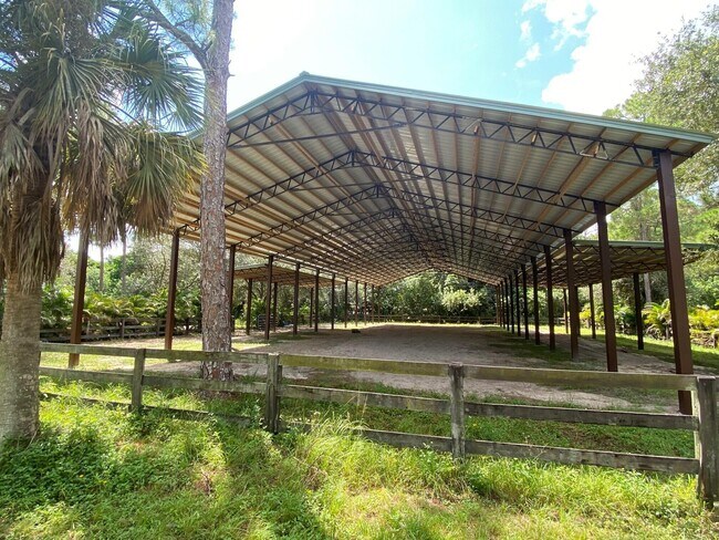 Building Photo - 2141 B Rd