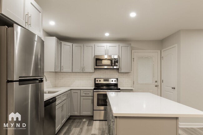 Building Photo - 2916 Dunsinane Ct