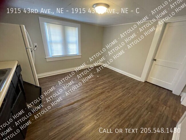 Building Photo - 1915 43rd NE Ave