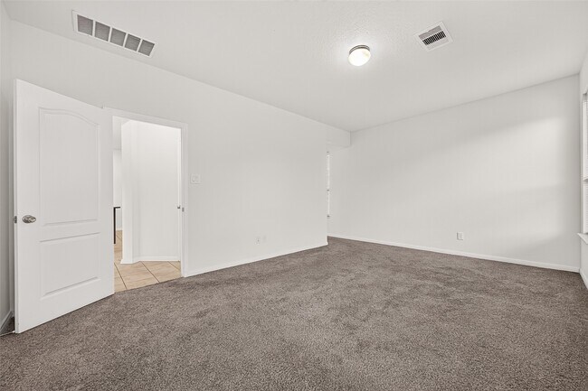 Building Photo - 20902 Cullen Ranch Rd