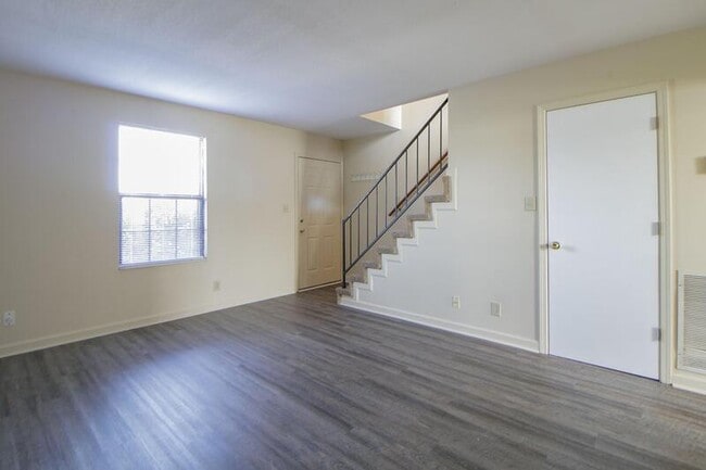 Building Photo - 284 Northridge Dr