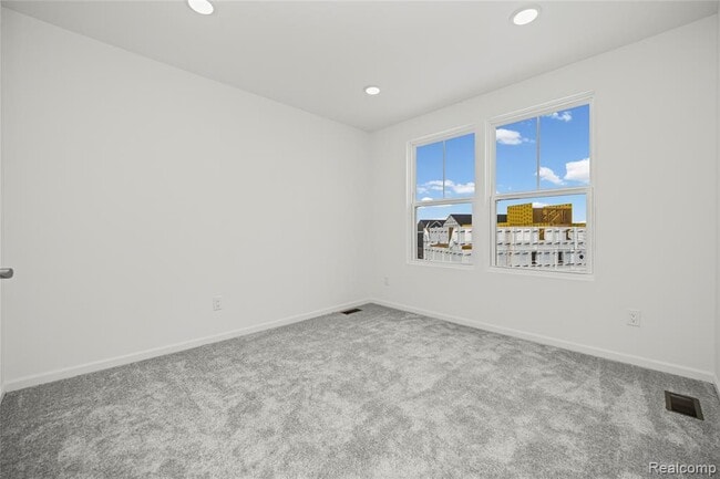 Building Photo - 43071 Atwood Ave