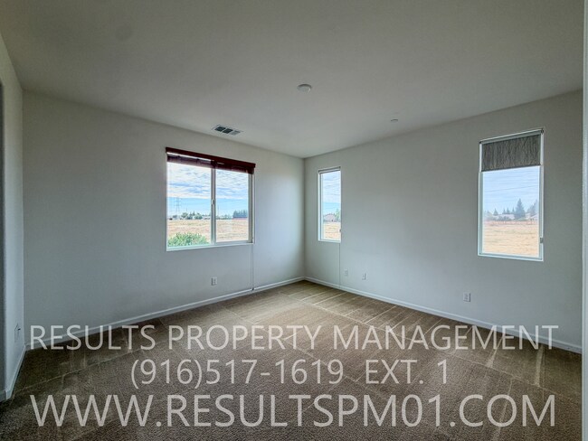 Building Photo - 2165 Camino Real Way