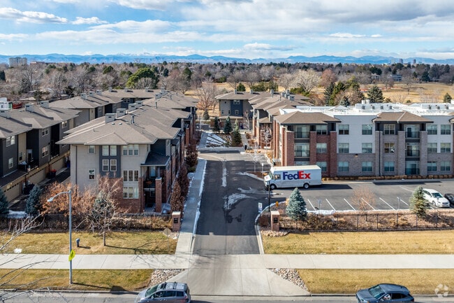 Building Photo - Crestmoor Heights