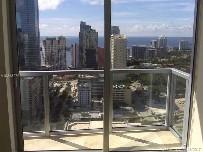 Building Photo - 1060 Brickell Ave