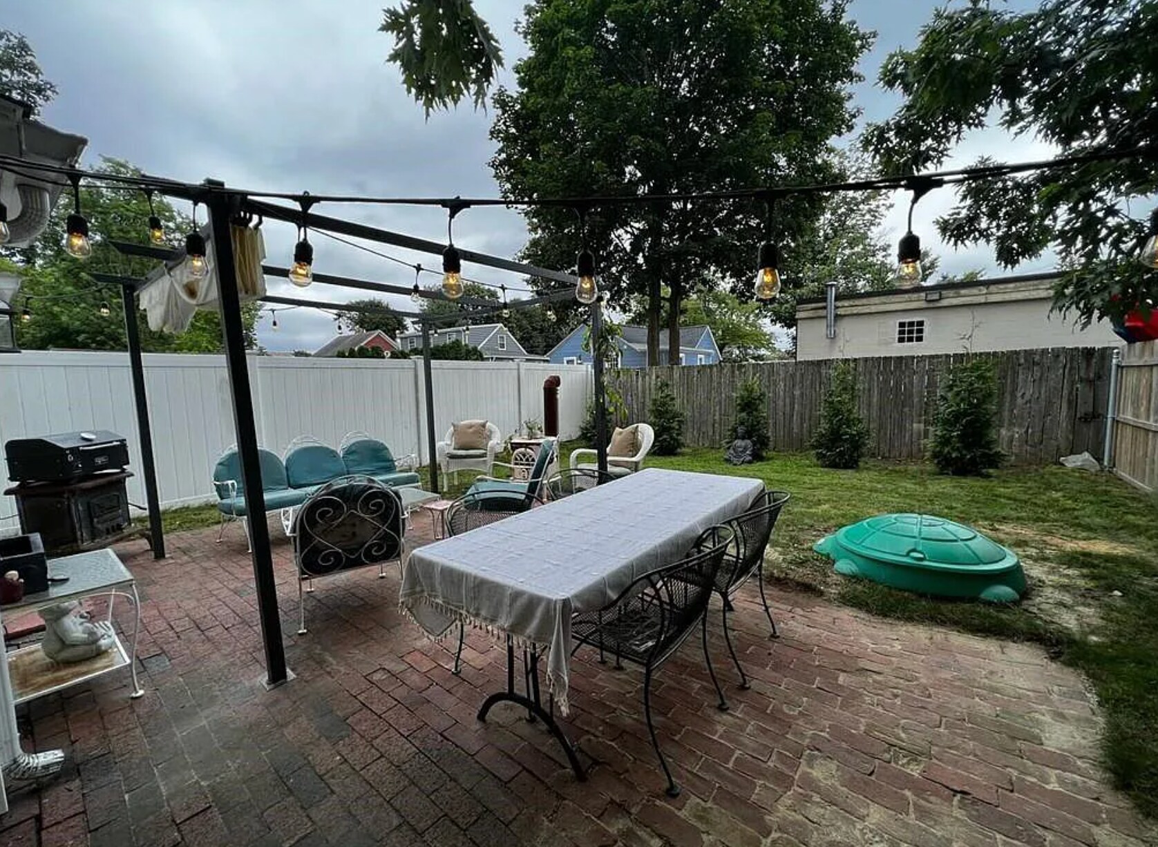 Building Photo - 88 Oxford Ave