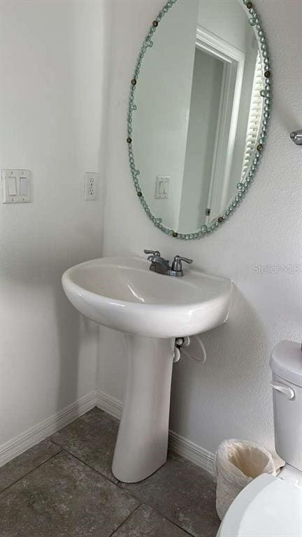 Building Photo - 9906 Sunny Mews Alley