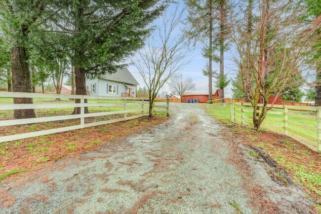 Building Photo - 11825 Woods Lake Rd