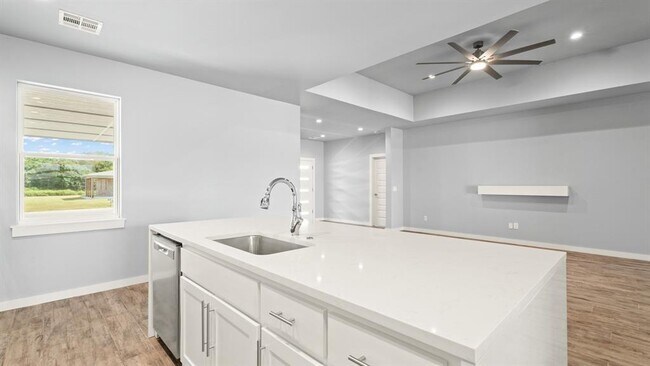 Building Photo - 213 Olde Ml Ct