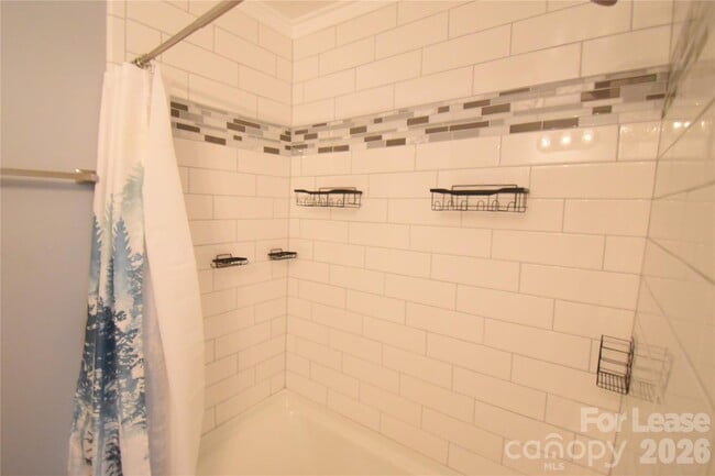 Building Photo - 508 E Webb St