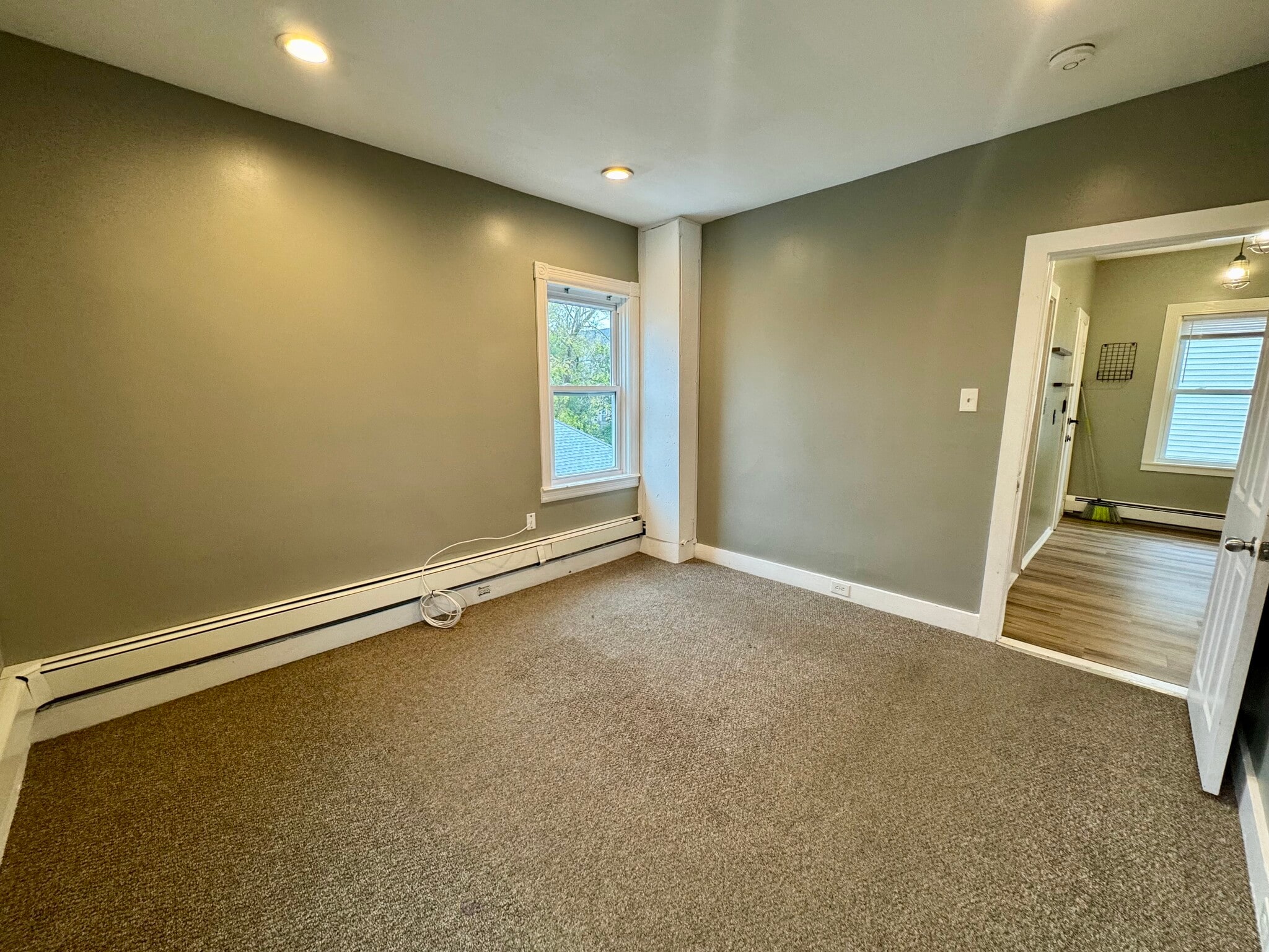 Building Photo - 61 John St